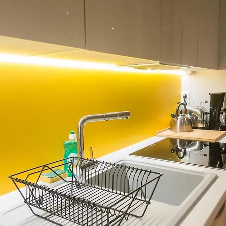 The Reispower - Brand New Luxury 2br Lägenhet